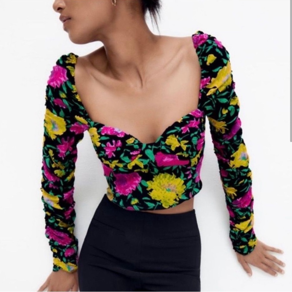 NWT Zara Floral Crop Top